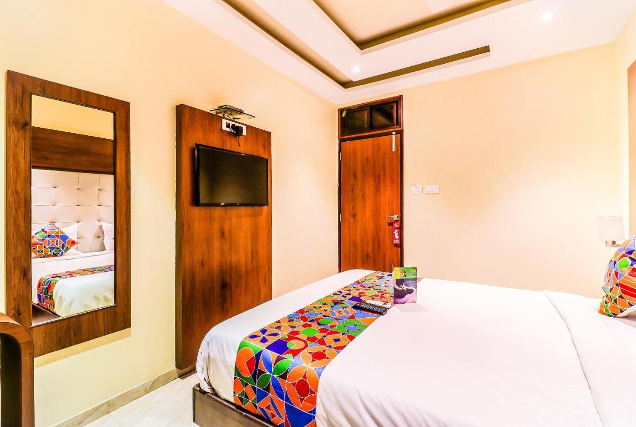 Fabexpress Adlon Andheri East Bombaim Exterior foto
